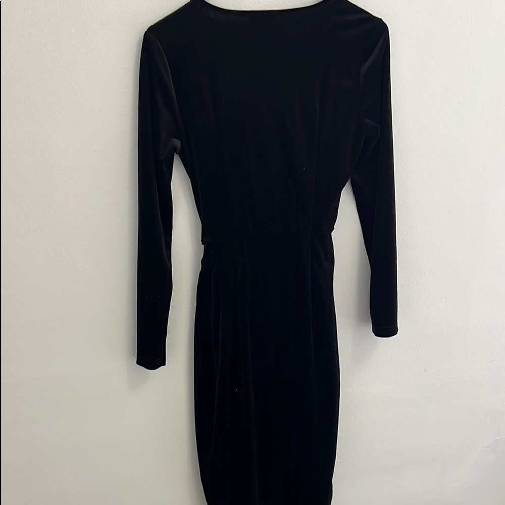Black Ruched Wrap Dress V-Neck Long Sleeve - Picture 8 of 10
